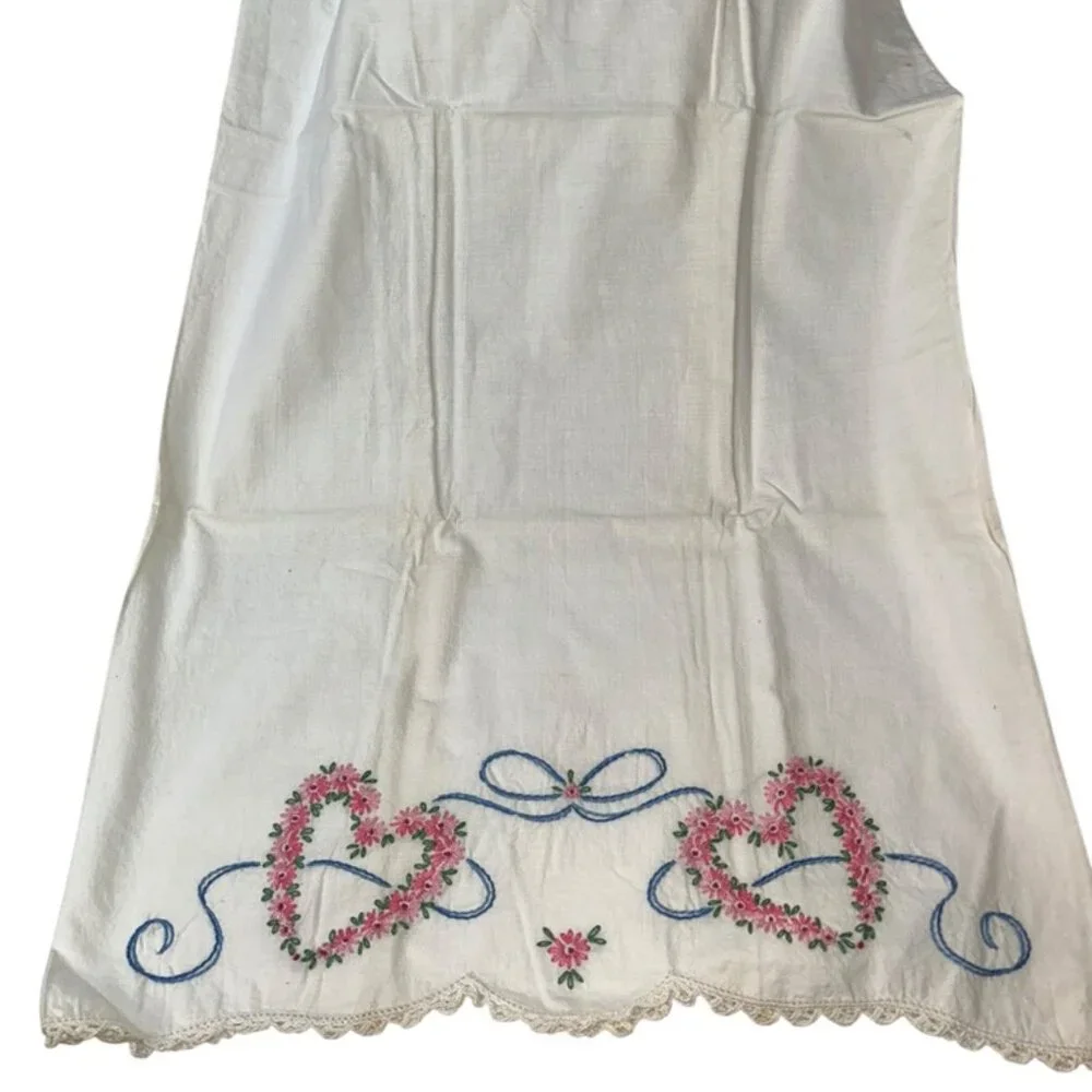 Vintage Hand Embroidered needlepoint Hearts of flowers ONE cotton pillow case